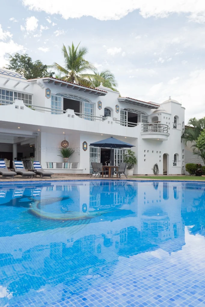 Newsletter Image for La Mansion website